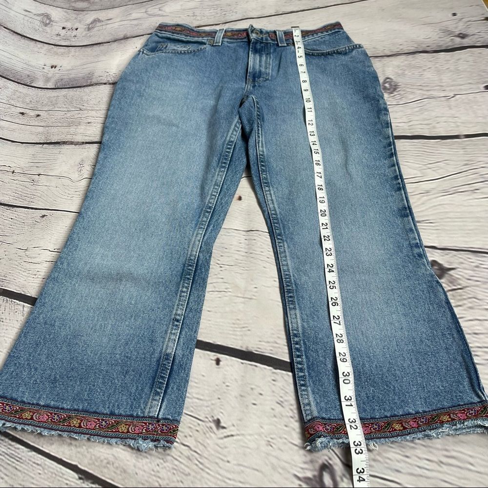 OLD NAVY women's blue boho crop ankle jeans with embroidery trim boho, size 6 - Picture 8 of 13